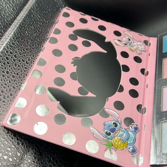 Disney Stitch 12 Color Love Eyeshadow Mirror Palette - Picture 5 of 6